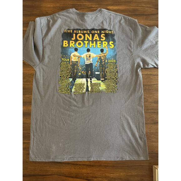 Jonas Brothers 2023 Tour Tshirt Gray Sx XL - Picture 4 of 8